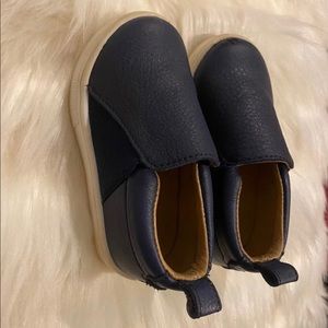 Size 5 Navy Freshly Picked Sneakers